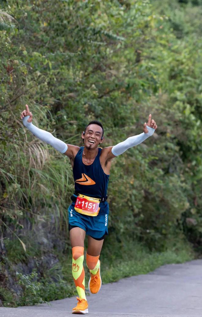 比赛中的精彩瞬间，让人目不转睛