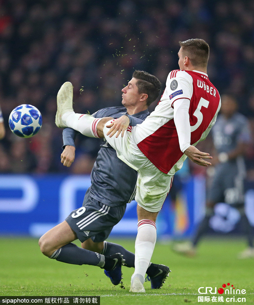 拜仁慕尼黑逆转阿贾克斯,莱万梅开二度的简单介绍 拜仁慕尼黑逆转阿贾克斯,莱万梅开二度的简单介绍