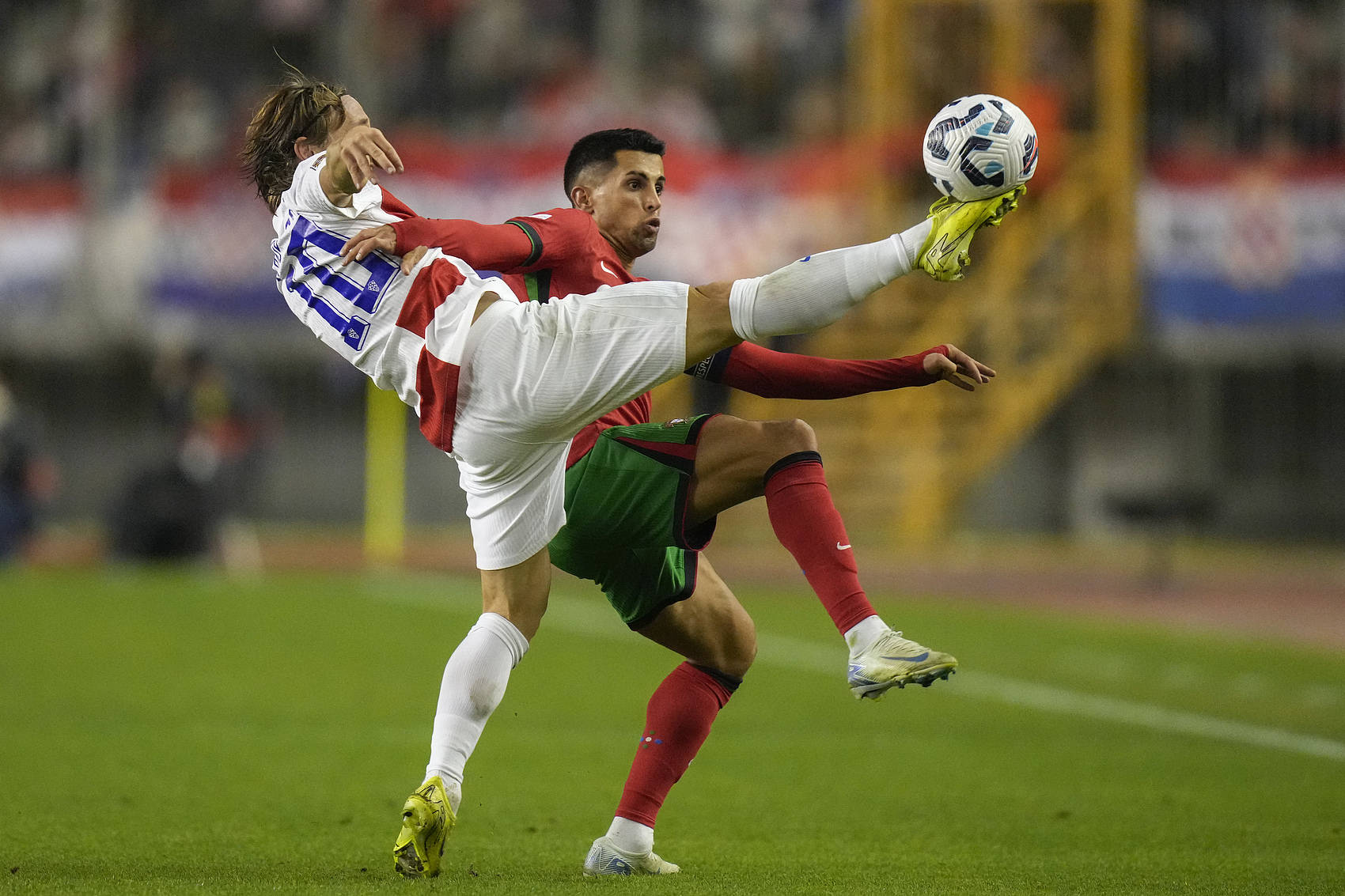 开云体育APP下载-克罗地亚迎战瑞士：欧国联比赛激烈角逐