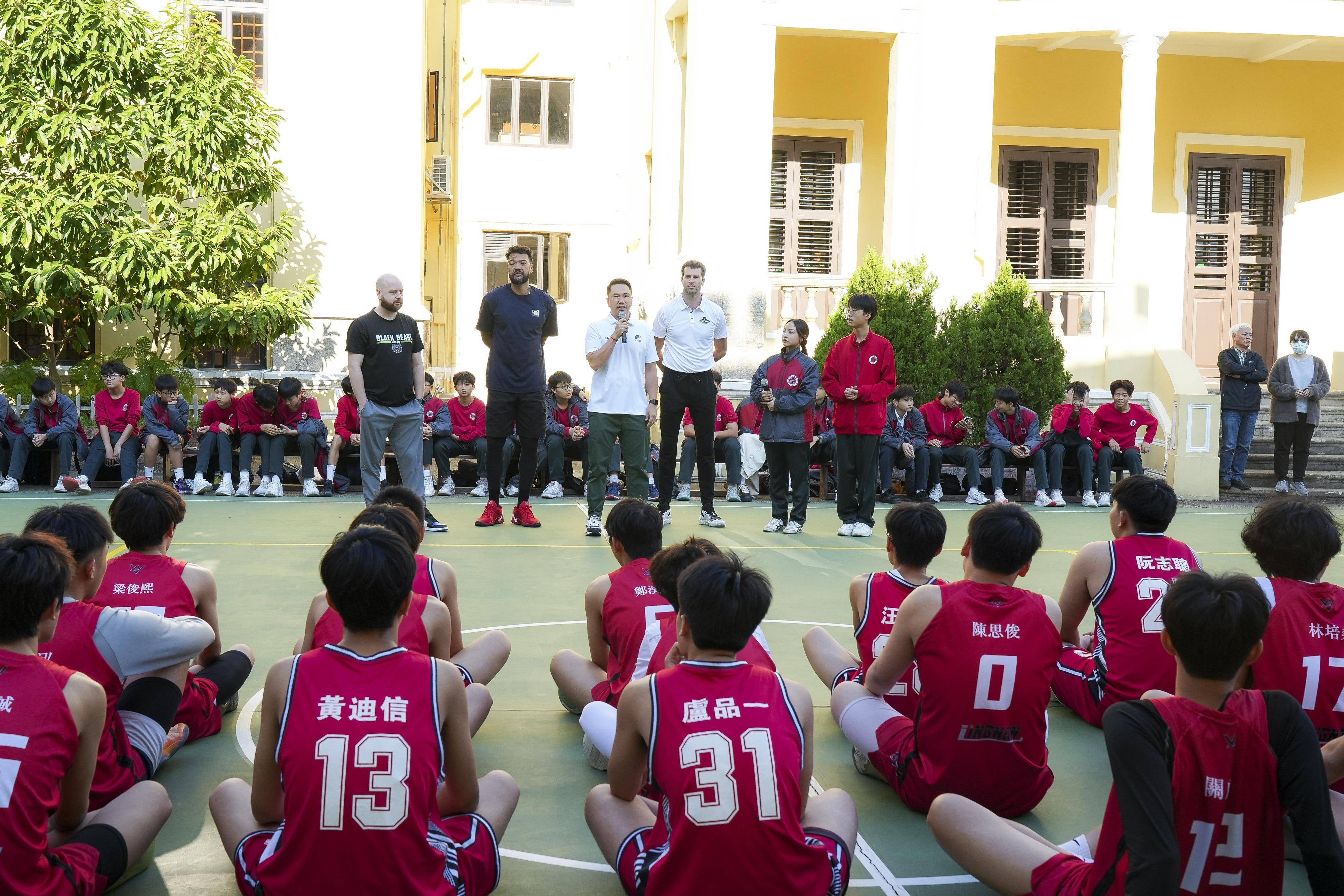 东亚球队实力突出,亚洲俱乐部比赛成为焦点 东亚球队实力突出,亚洲俱乐部比赛成为焦点