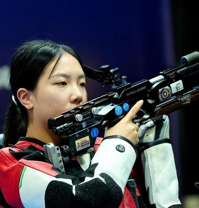 秘鲁代表队在射击比赛中克服困难,获得冠军 秘鲁代表队在射击比赛中克服困难,获得冠军