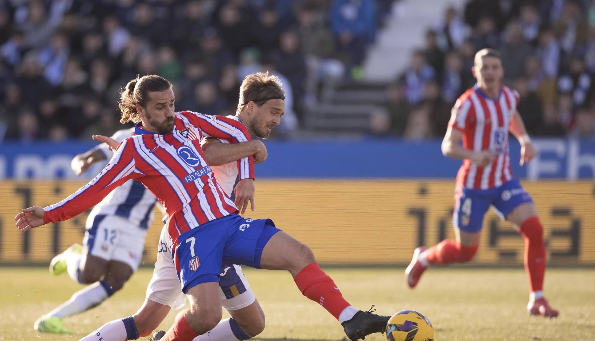 开云体育中国-格列兹曼神迹：巴萨复苏之战的简单介绍