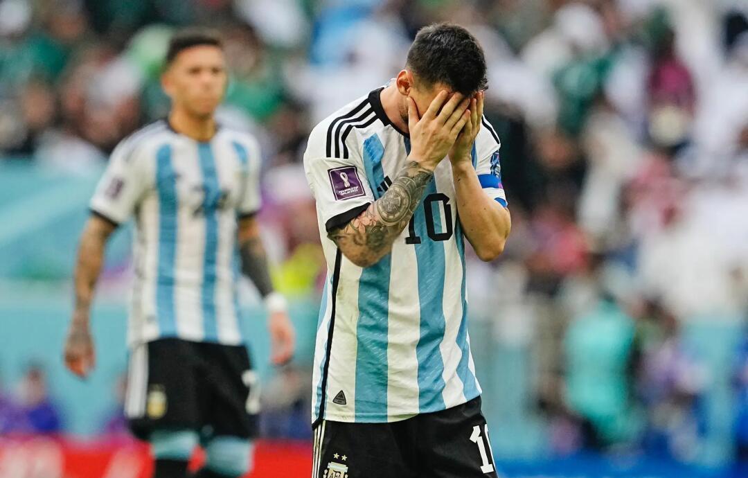 刚刚焦点:阿根廷止步,球迷沸腾的简单介绍 刚刚焦点:阿根廷止步,球迷沸腾的简单介绍