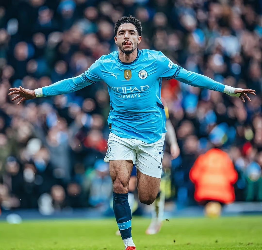 开云体育官网-中超焦点战：葡萄牙vs曼城，不敌引发赛后采访的简单介绍