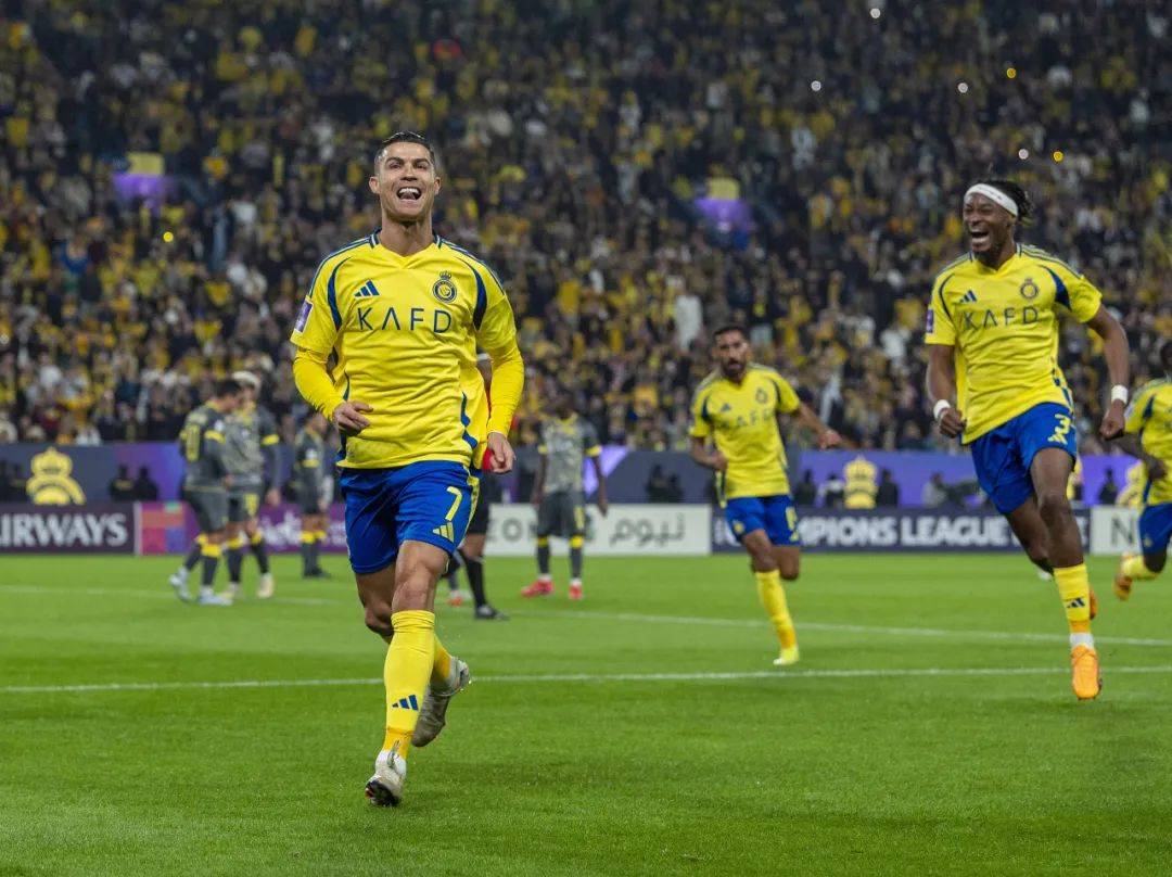 巴萨力克皇马，C罗梅开二度亚洲杯