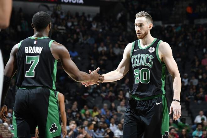 开云体育平台APP-海沃德砍下30分，凯尔特人大胜湖人的简单介绍