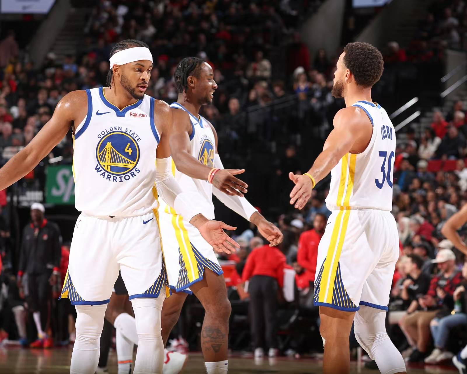 开云平台-勇士客场胜鹈鹕，近十场赢下八场的简单介绍