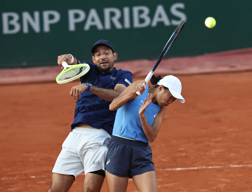 开云体育入口-包含法国网球队翻盘澳大利亚网球队，穆雷一己之力扛起全队的词条