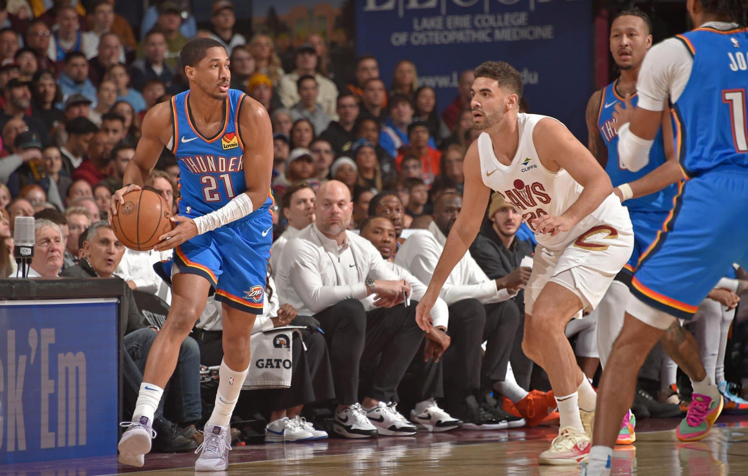 包含连胜势头难挡！NBA豪取十连胜的词条