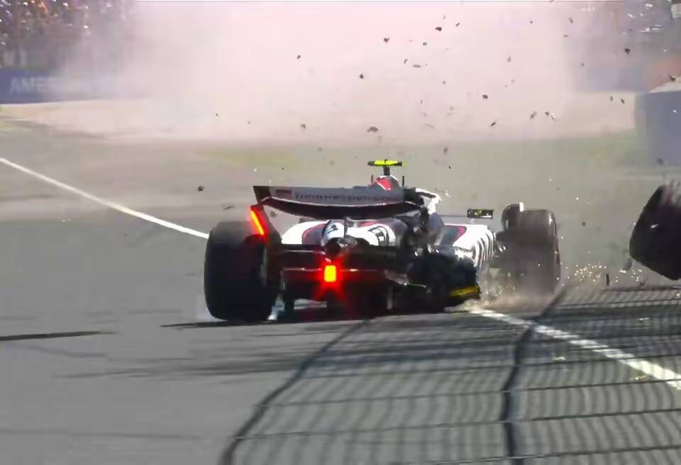 哈斯车队横扫红牛二队，皮亚斯特里点燃赛场的简单介绍