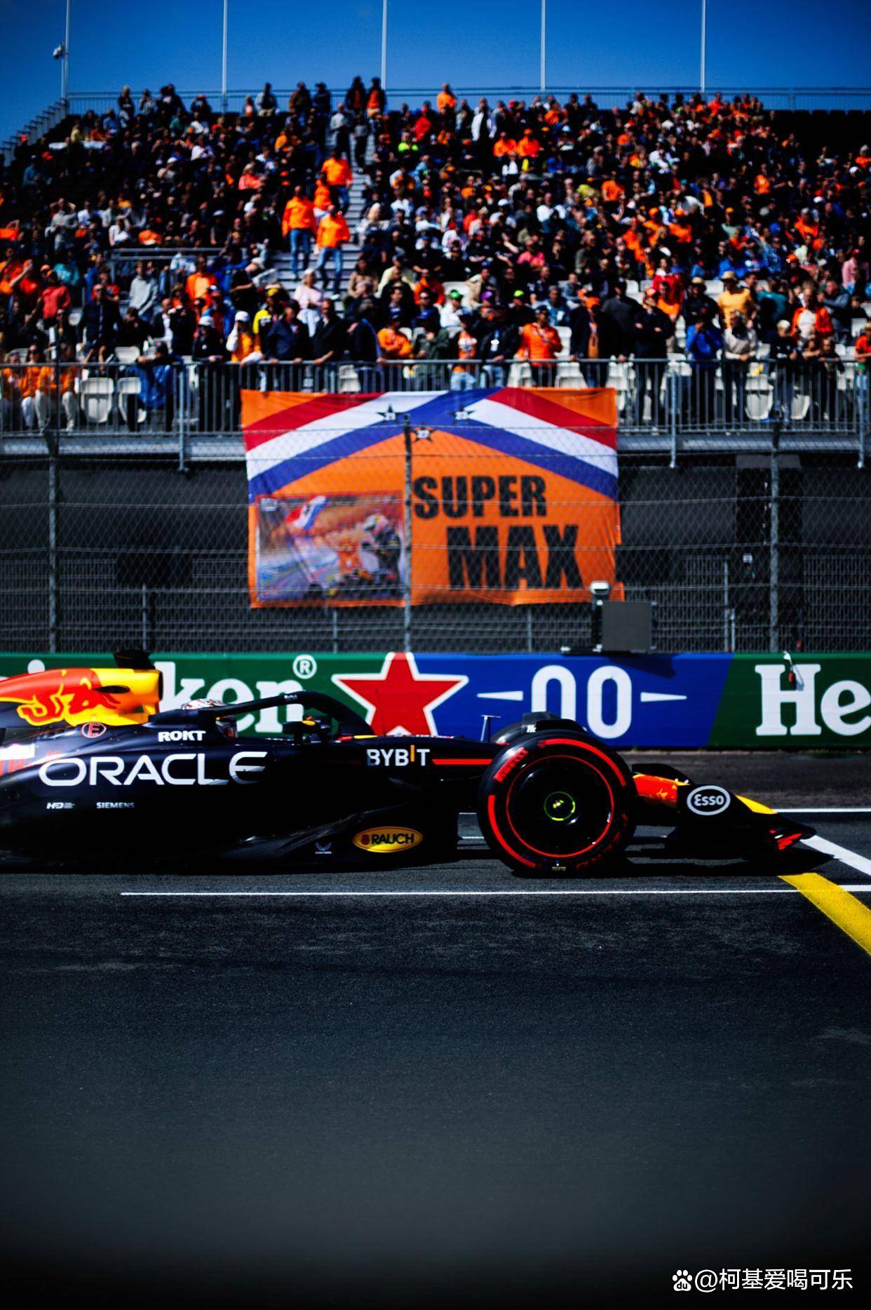 开云下载-红牛二队横扫索伯车队，佩雷兹统治全场