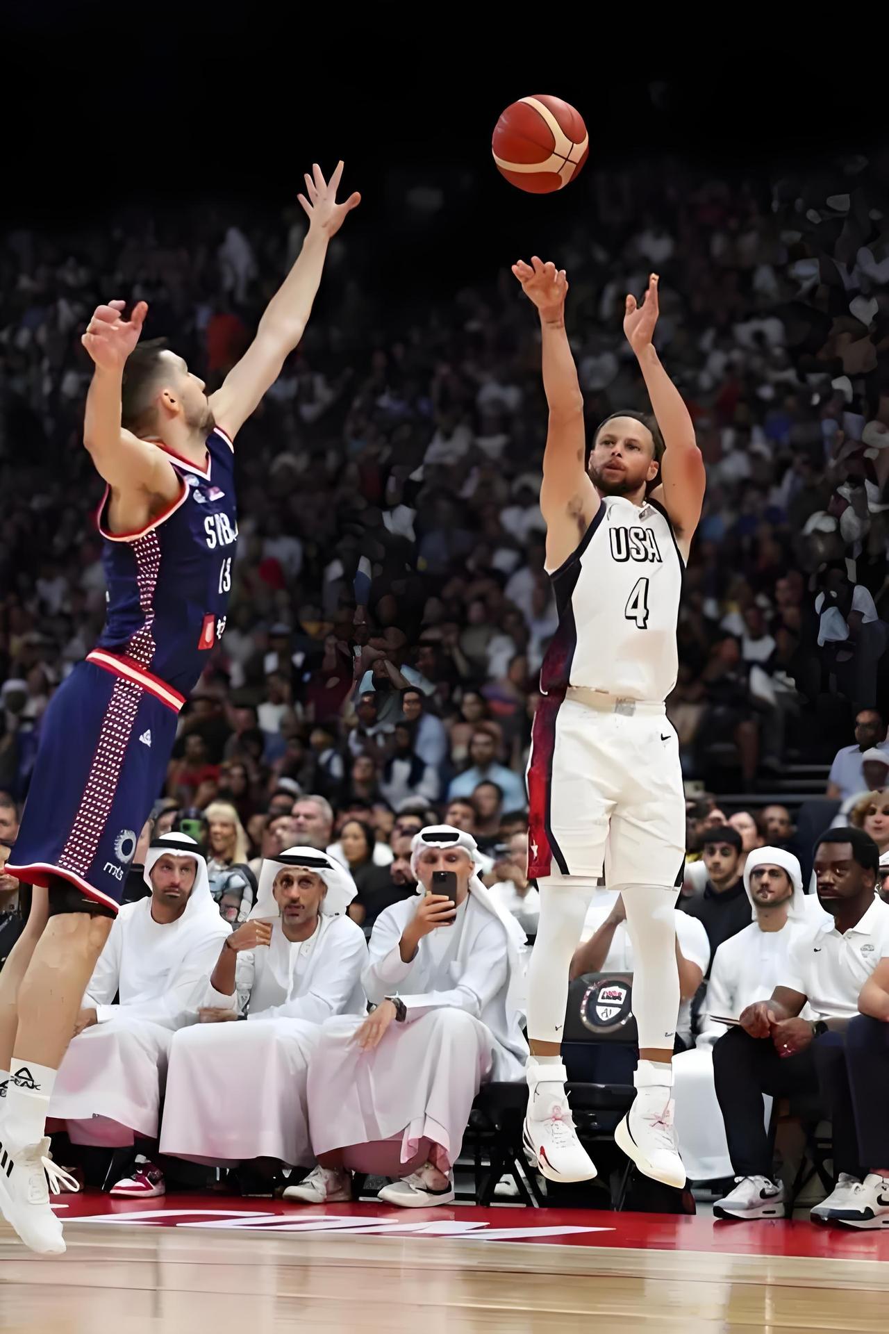 开云体育官网-新疆队完胜马刺，库里点燃赛场